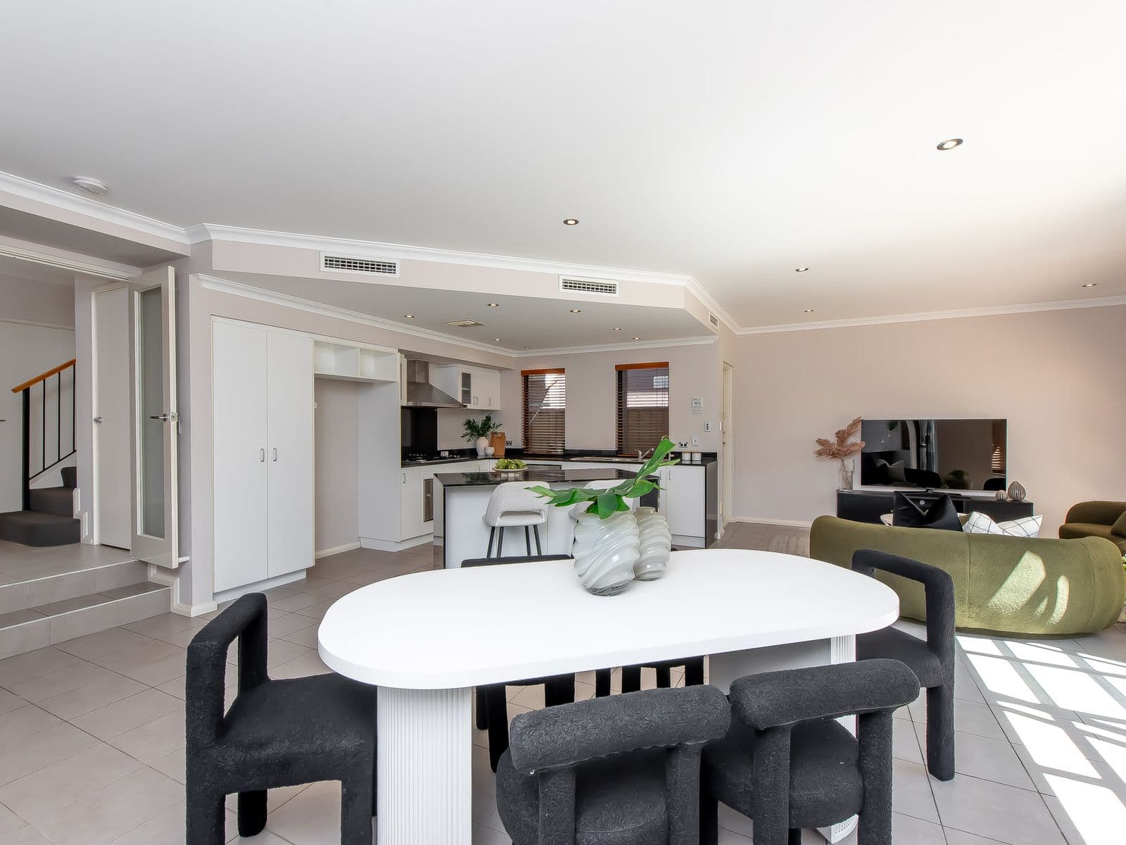 15A Calais Road, Scarborough, WA, Scarborough - Thumbnail 2