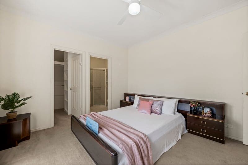 24a Trott Grove, Oaklands Park - Thumbnail 4