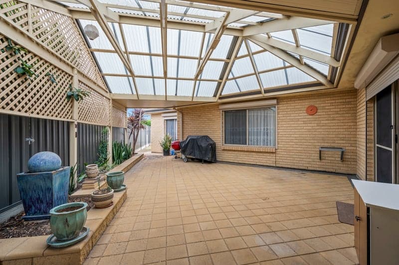 24a Trott Grove, Oaklands Park - Thumbnail 5