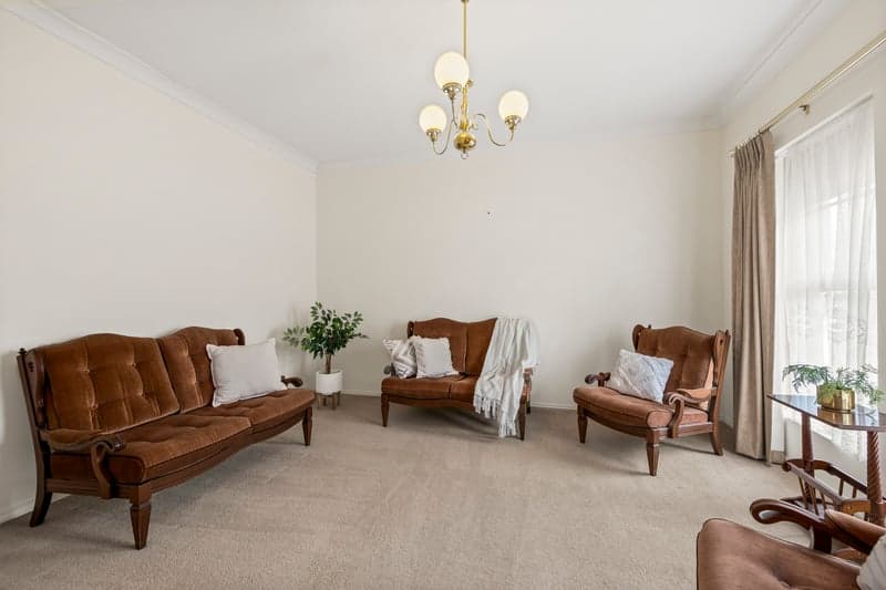 24a Trott Grove, Oaklands Park - Thumbnail 7