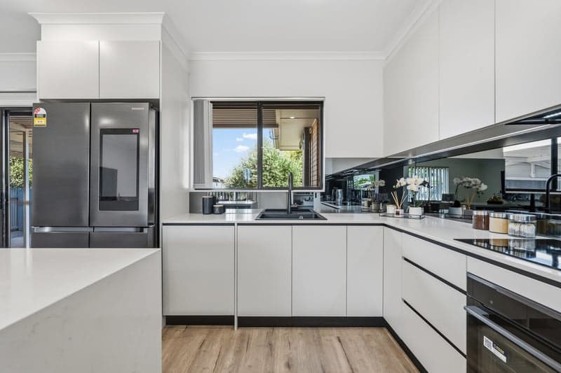 1 Ryan Avenue, Woodville West - Thumbnail 2