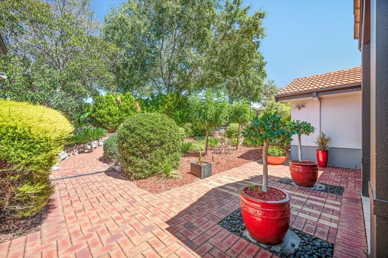 6 Ingleton Drive, Hallett Cove - Thumbnail 5