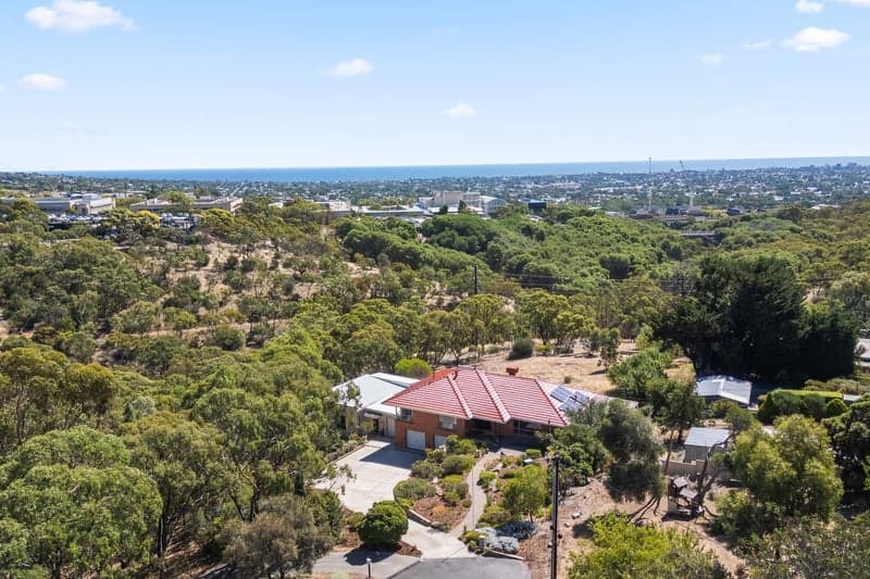 2 Adare Walk, Bellevue Heights - Image 1