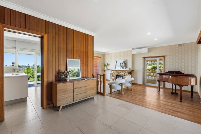 2 Adare Walk, Bellevue Heights - Thumbnail 4