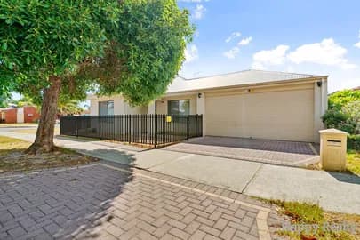 109 Hume Road, THORNLIE WA 6108, Thornlie - Image 1