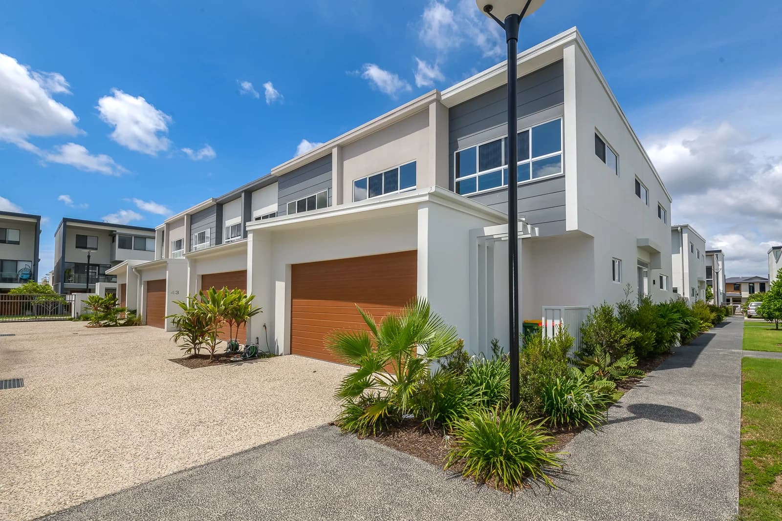 41/6 Park Cove Boulevard Hope Island QLD 4212, Hope Island - Image 1