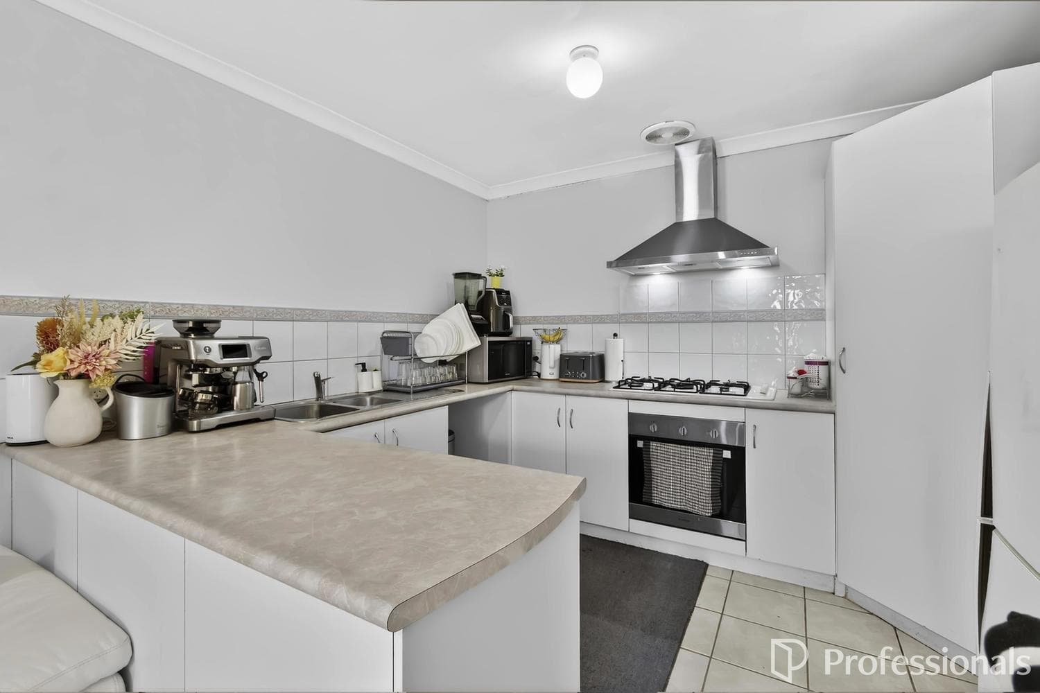 6 Stilt Cove, Cannington WA 6107, Cannington - Image 1