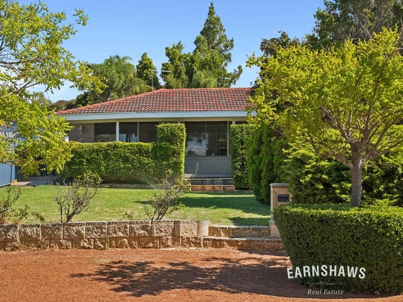 46 Weston Drive, Swan View, Swan View - Image 1