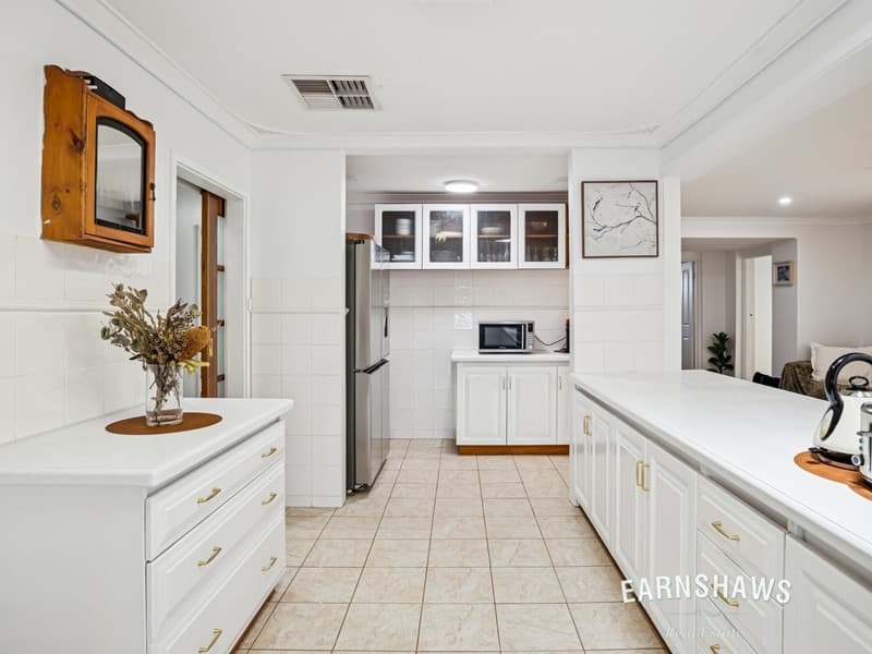 46 Weston Drive, Swan View, Swan View - Thumbnail 6