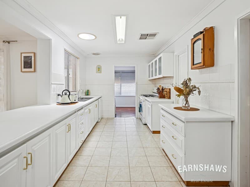 46 Weston Drive, Swan View, Swan View - Thumbnail 7