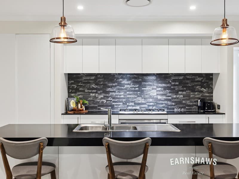 19 Freeman View, Bushmead, Bushmead - Thumbnail 7