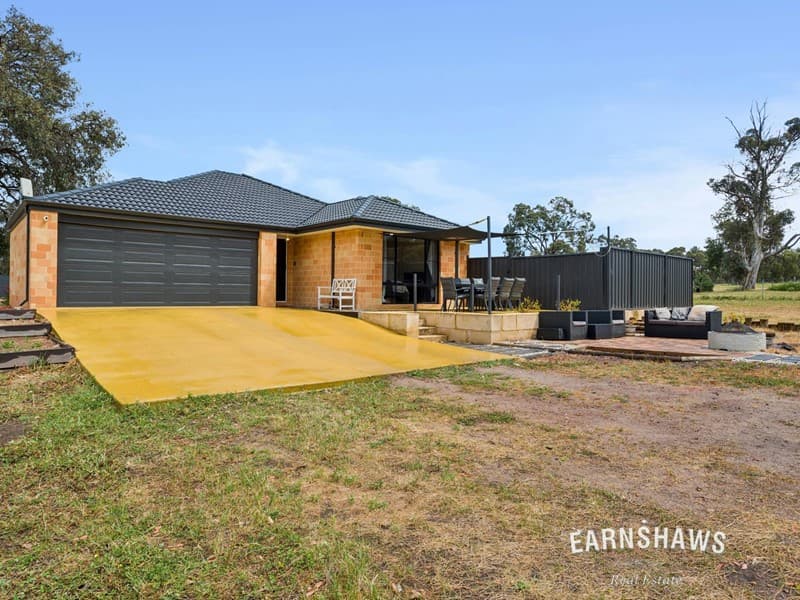 45 Tucker Grove, Bakers Hill, Bakers Hill - Image 1