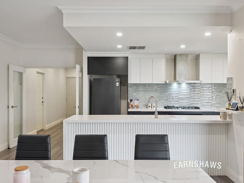 5 Kingia Place, Helena Valley, Helena Valley - Image 1