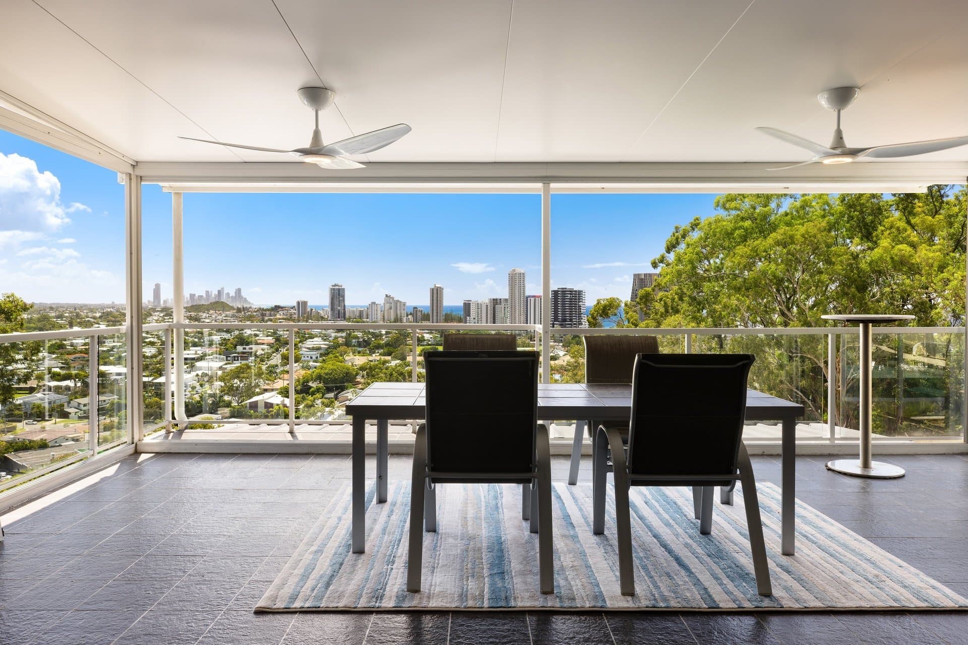 14 View Street, Burleigh Heads - Image 1