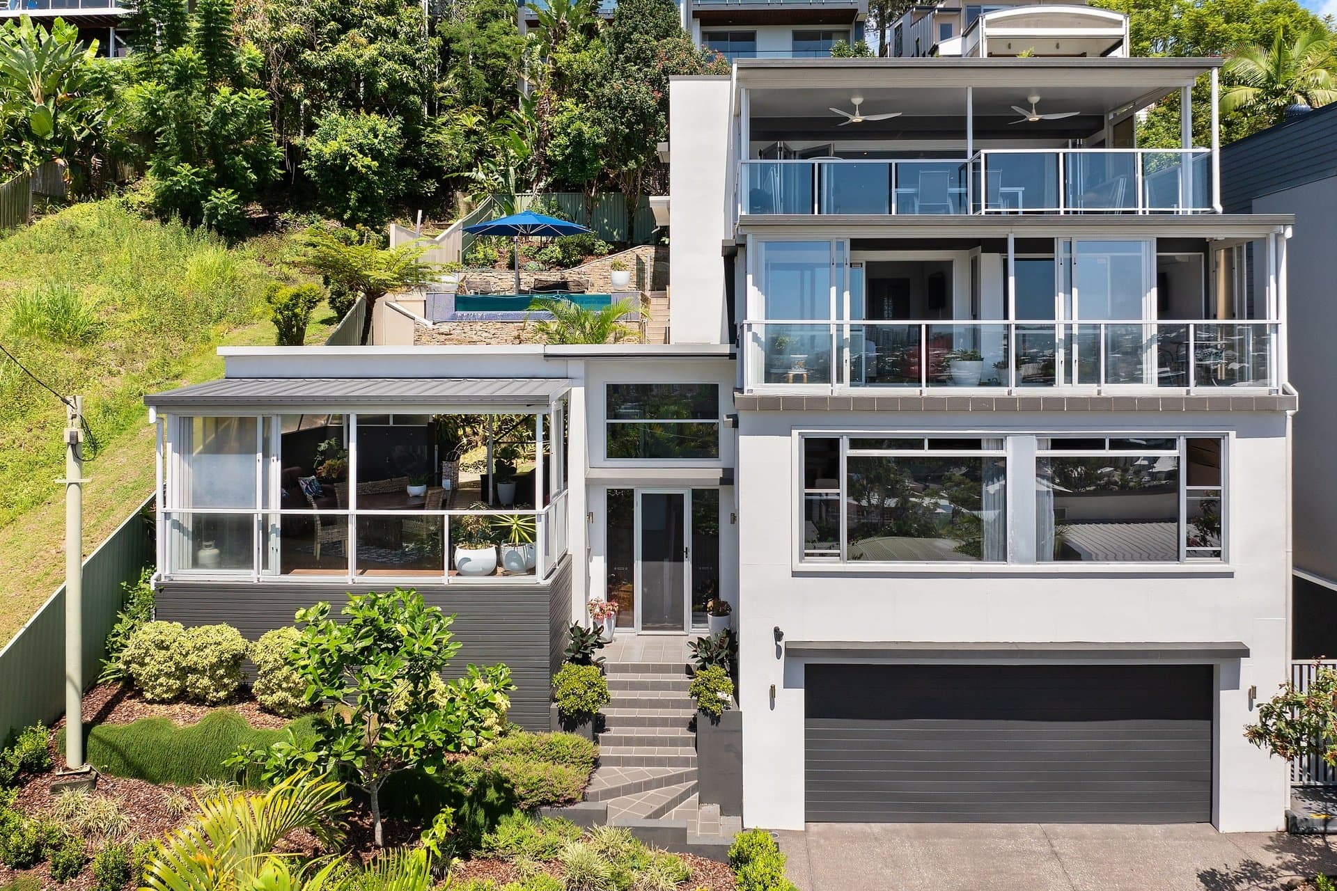 14 View Street, Burleigh Heads - Thumbnail 2