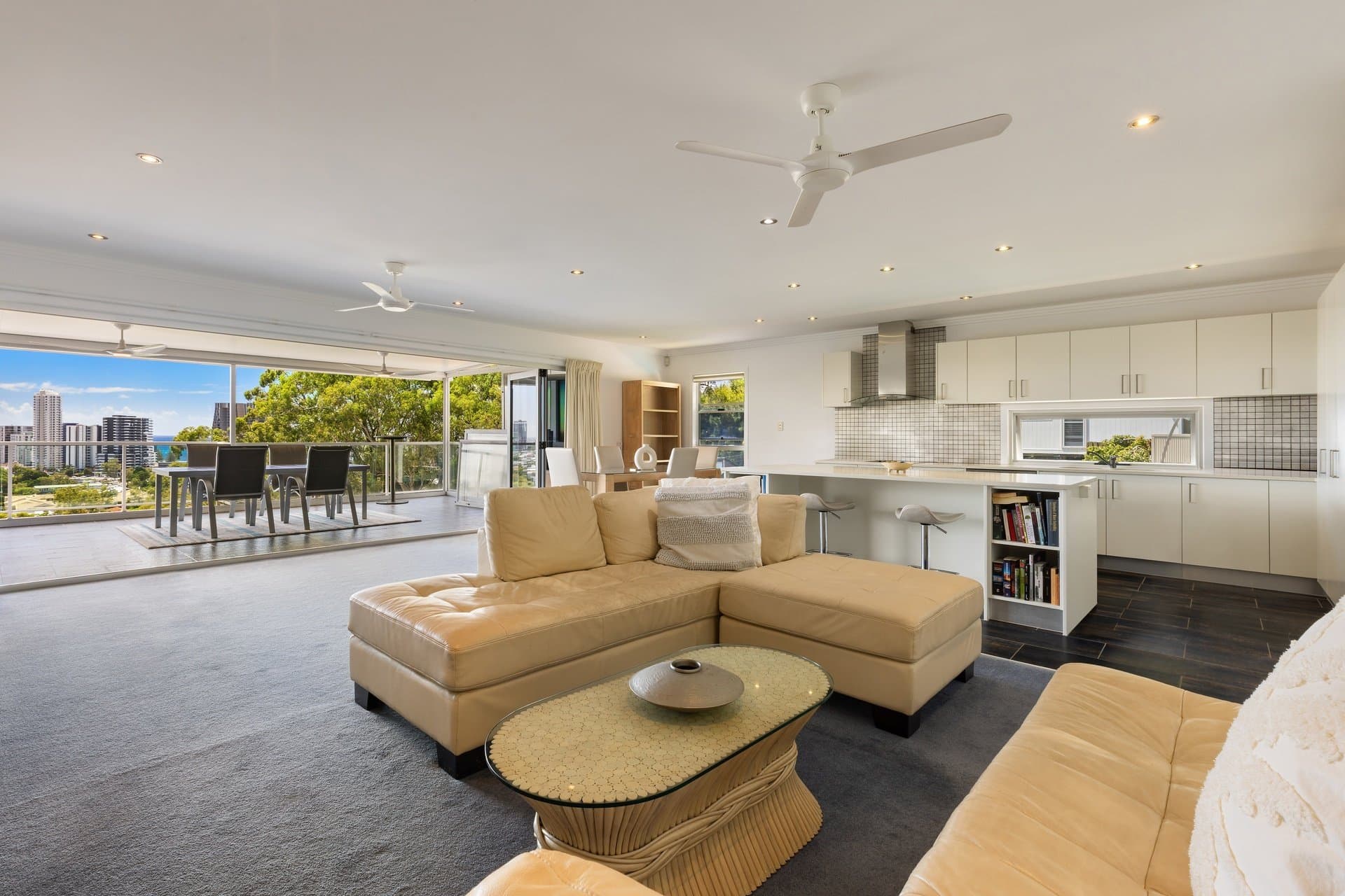 14 View Street, Burleigh Heads - Thumbnail 3