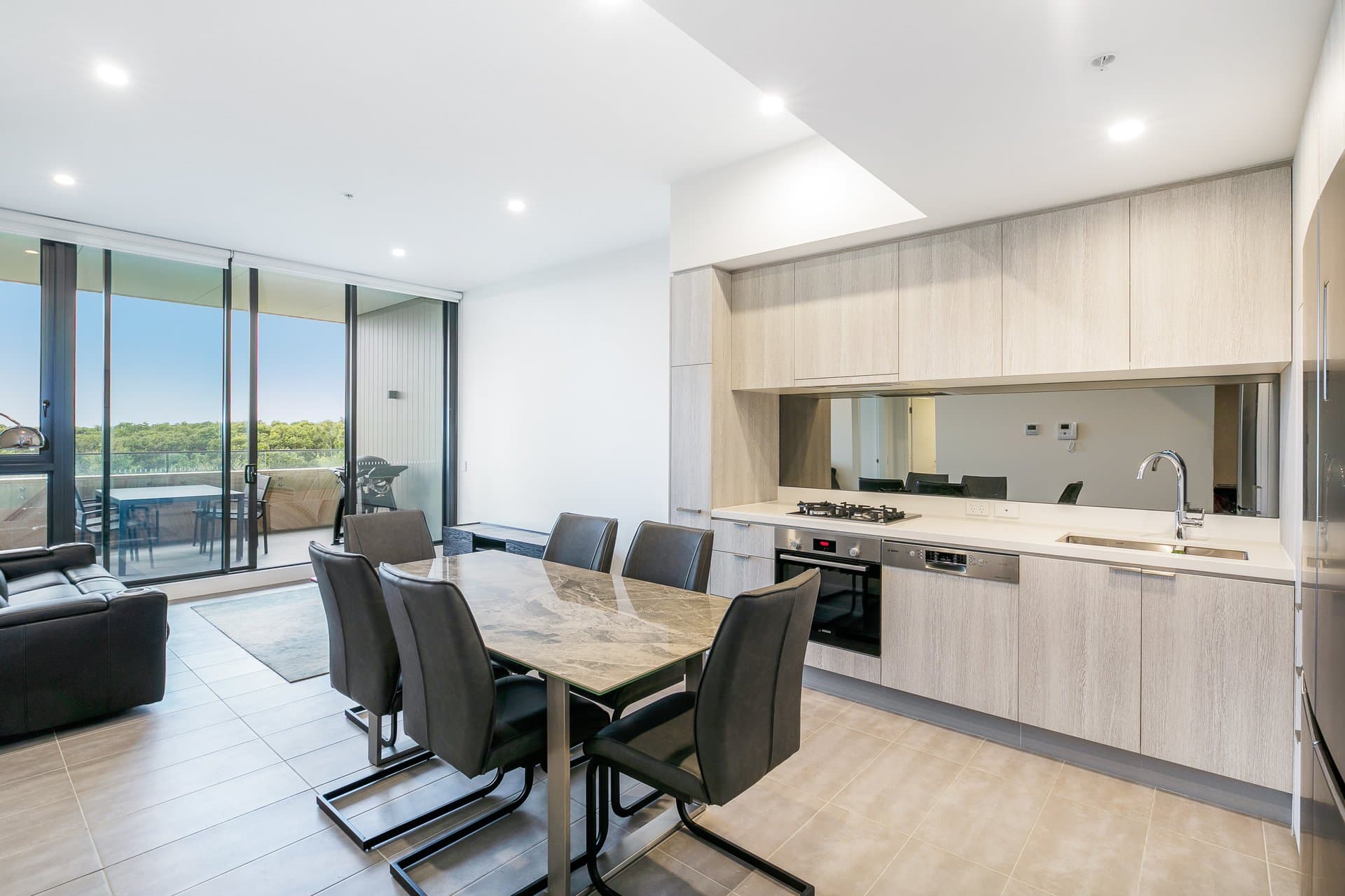 G04/8 Foreshore Boulevard, Woolooware - Thumbnail 3