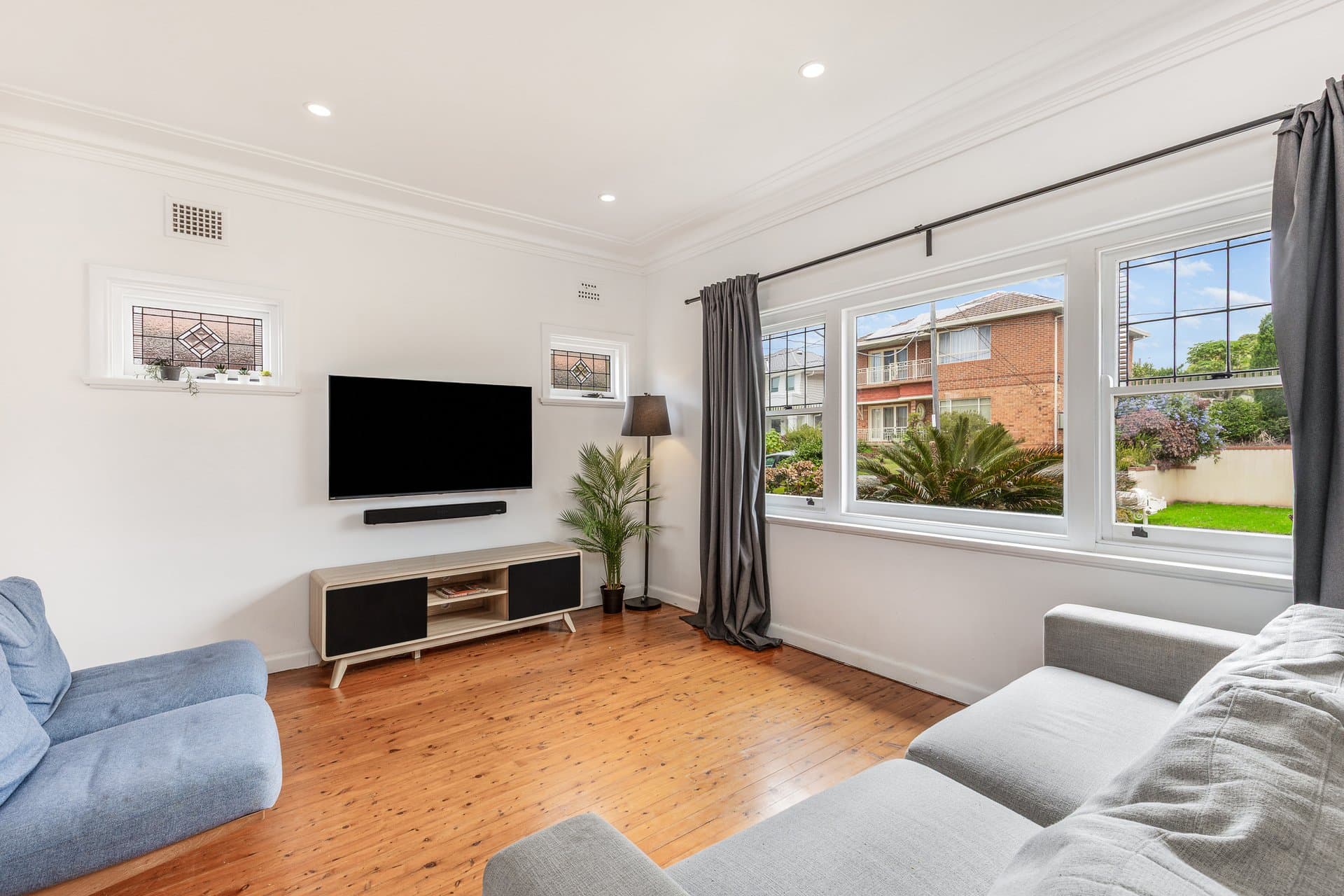 7 Panorama Avenue, Woolooware - Thumbnail 3