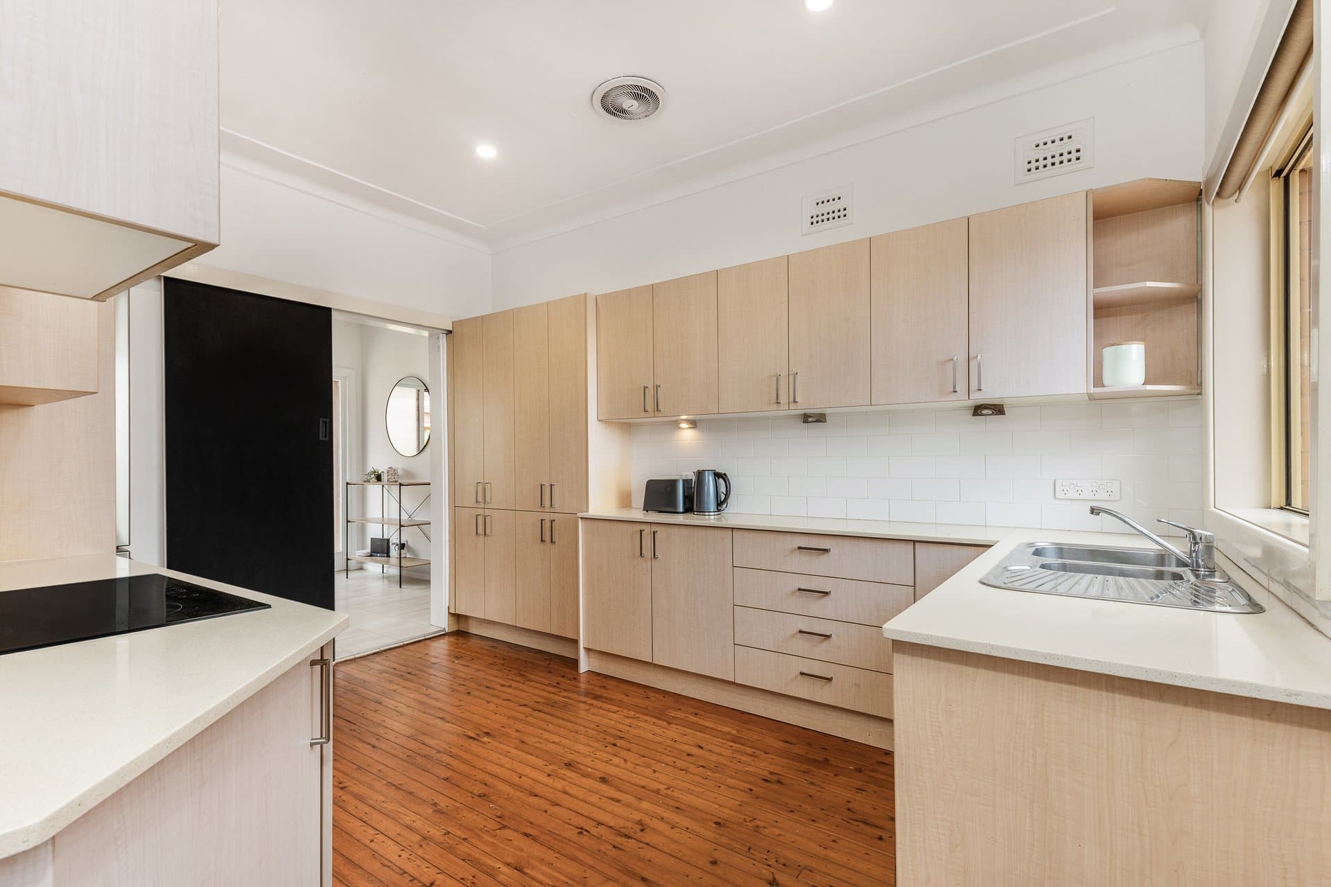 7 Panorama Avenue, Woolooware - Thumbnail 4