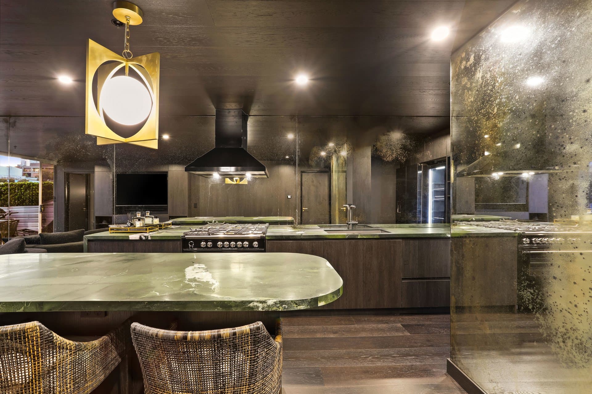 108/6E Cowper Wharf Roadway, Woolloomooloo - Thumbnail 5