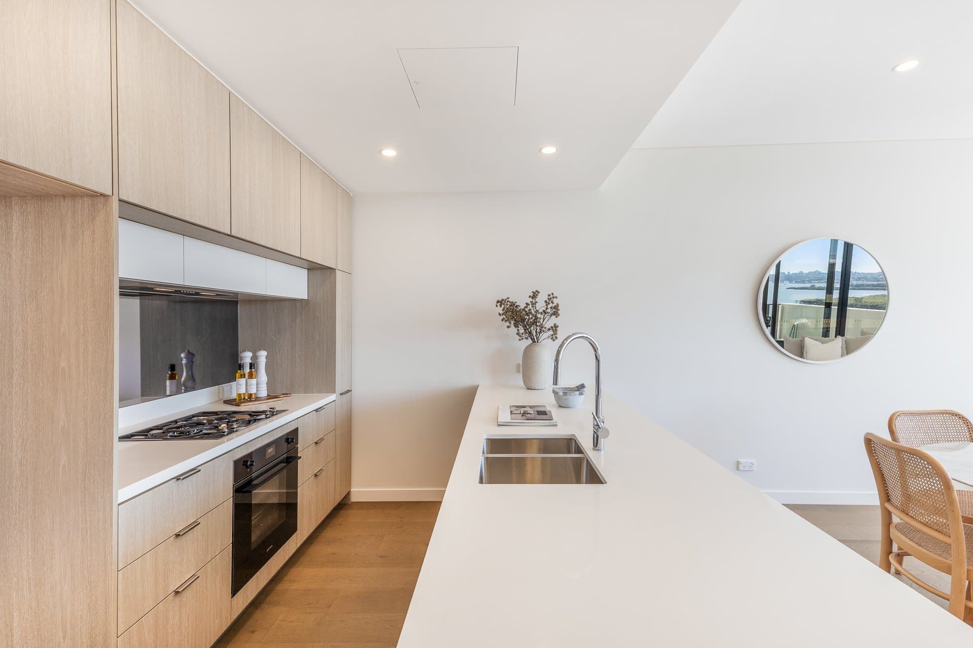 D11.19/455D Captain Cook Drive, Woolooware - Image 1