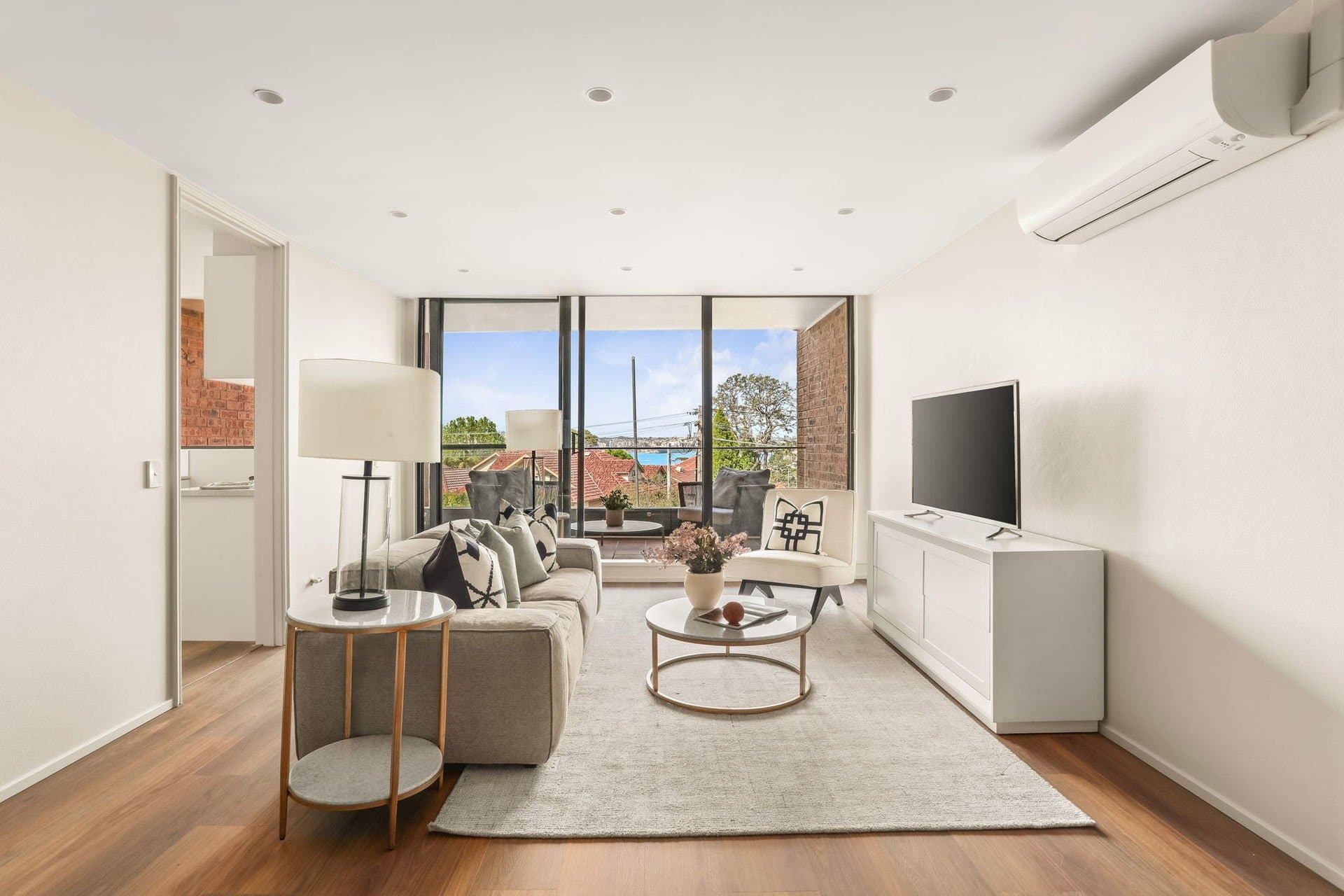 10/50 Aubin Street, Neutral Bay - Image 1