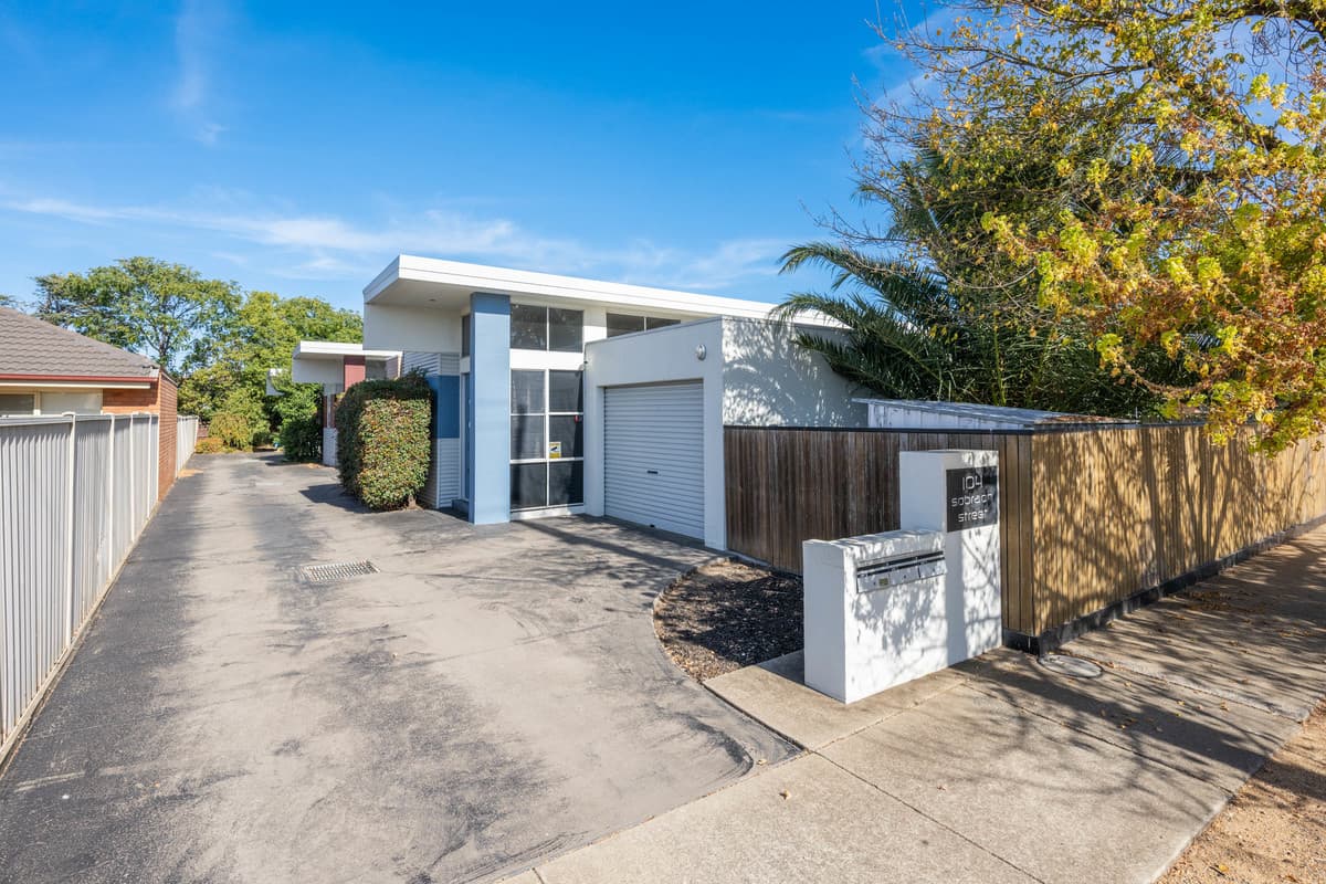 2/104 Sobraon Street, Shepparton, Shepparton - Thumbnail 2