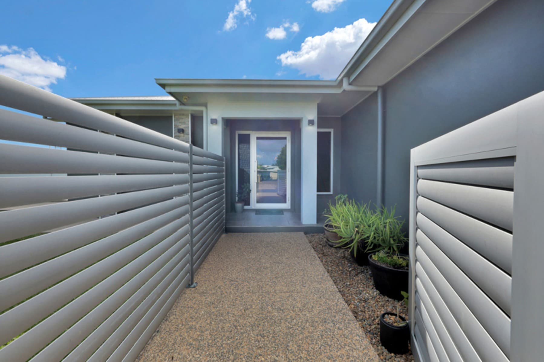 1 Shuttlewood Drive,
											Richmond, Richmond - Thumbnail 2