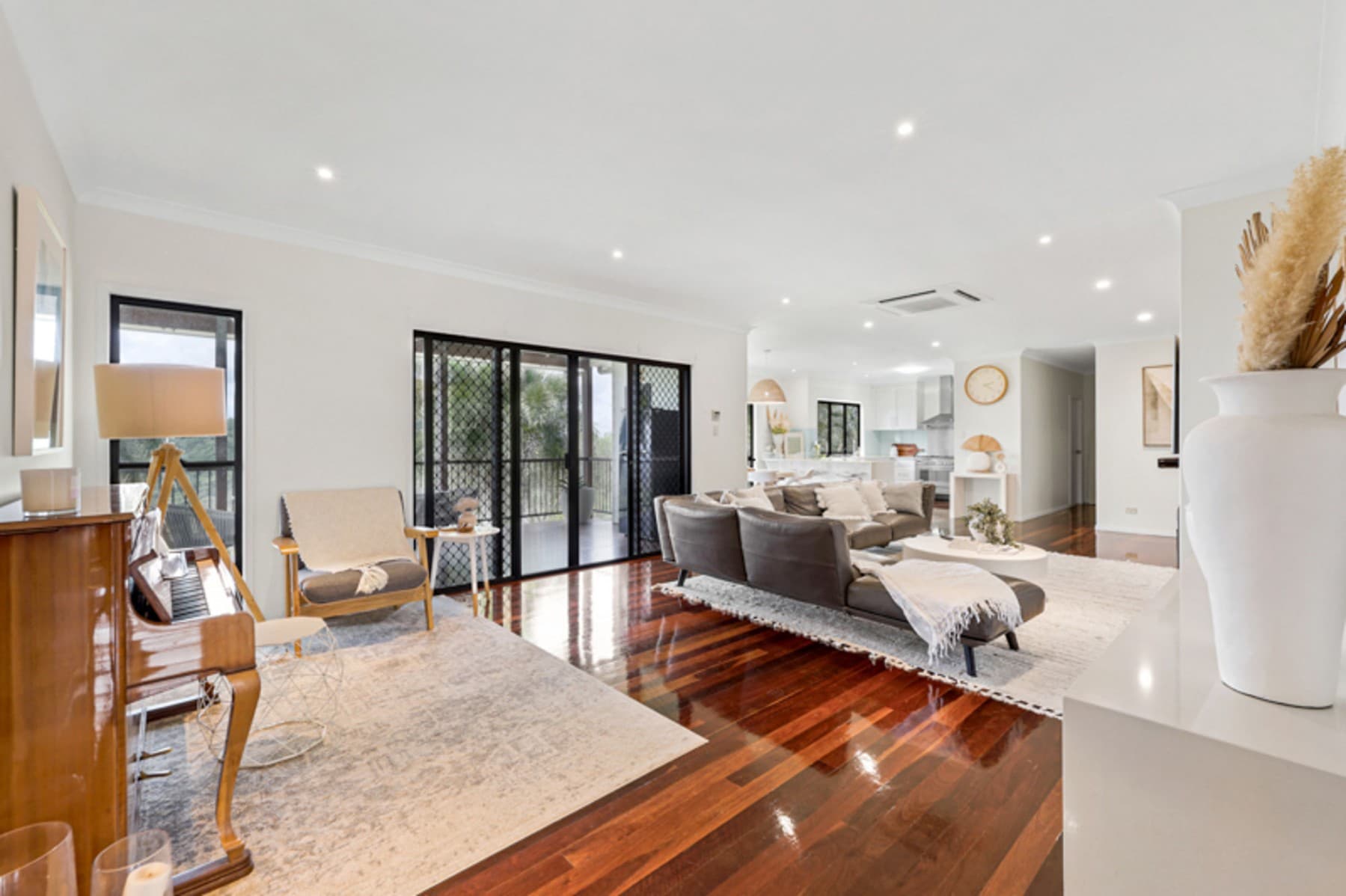 126 Ian Reddacliff Drive,
											THE LEAP, The Leap - Thumbnail 2