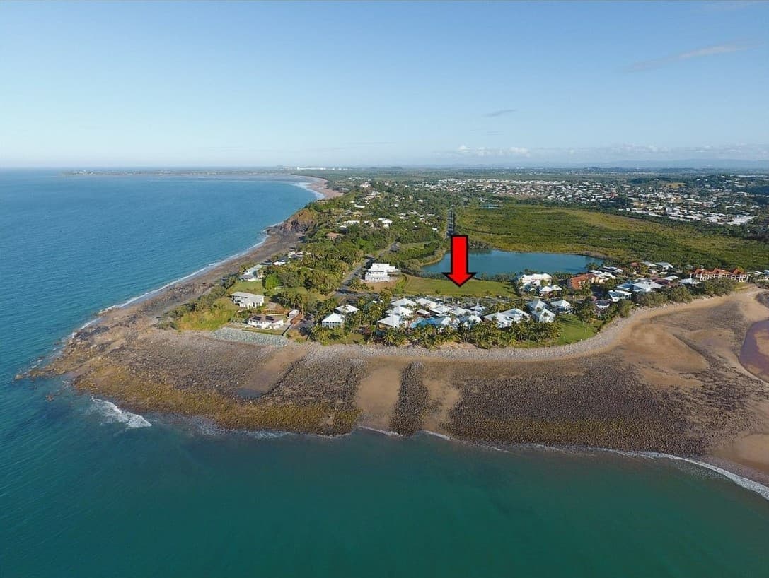 13 Beach Road,
											DOLPHIN HEADS, Dolphin Heads - Image 1