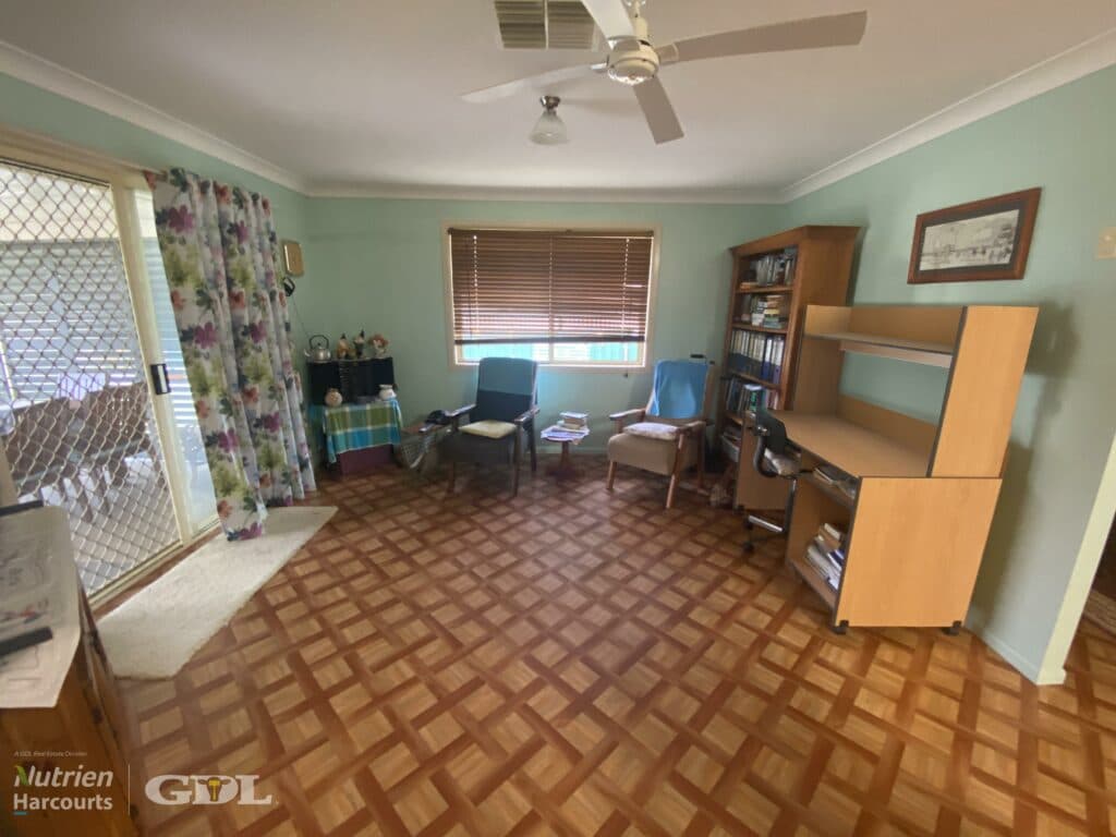 75 Eleanor Street, MILES QLD 4415, Miles - Thumbnail 6
