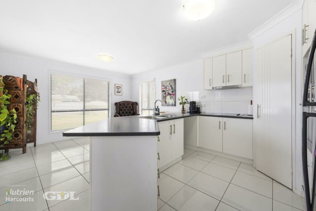 3 Draydon Court, Pittsworth QLD 4356, Pittsworth - Thumbnail 2