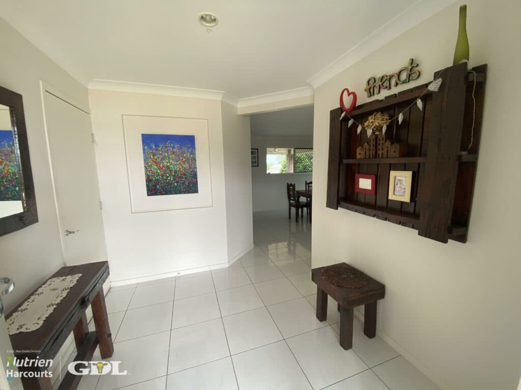 7 Bishop Drive, MILES QLD 4415, Miles - Thumbnail 5