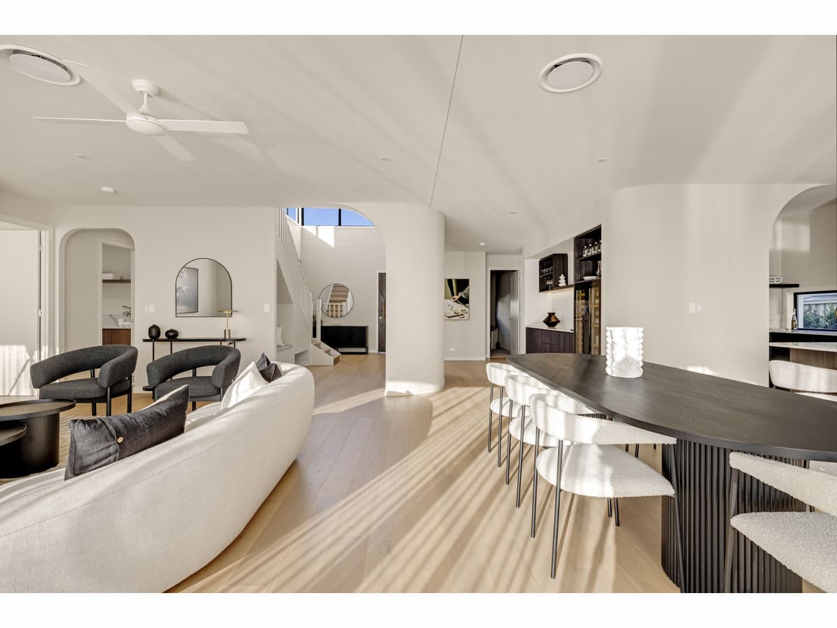 15 Lakeside Avenue, Broadbeach Waters QLD 4218, Broadbeach Waters - Thumbnail 4