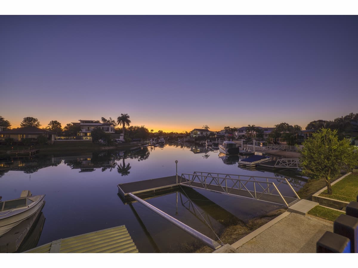 15 Lakeside Avenue, Broadbeach Waters QLD 4218, Broadbeach Waters - Thumbnail 6