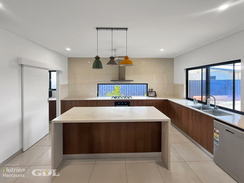 31 Inskip Crescent, KATHERINE NT 0850, Katherine - Thumbnail 5