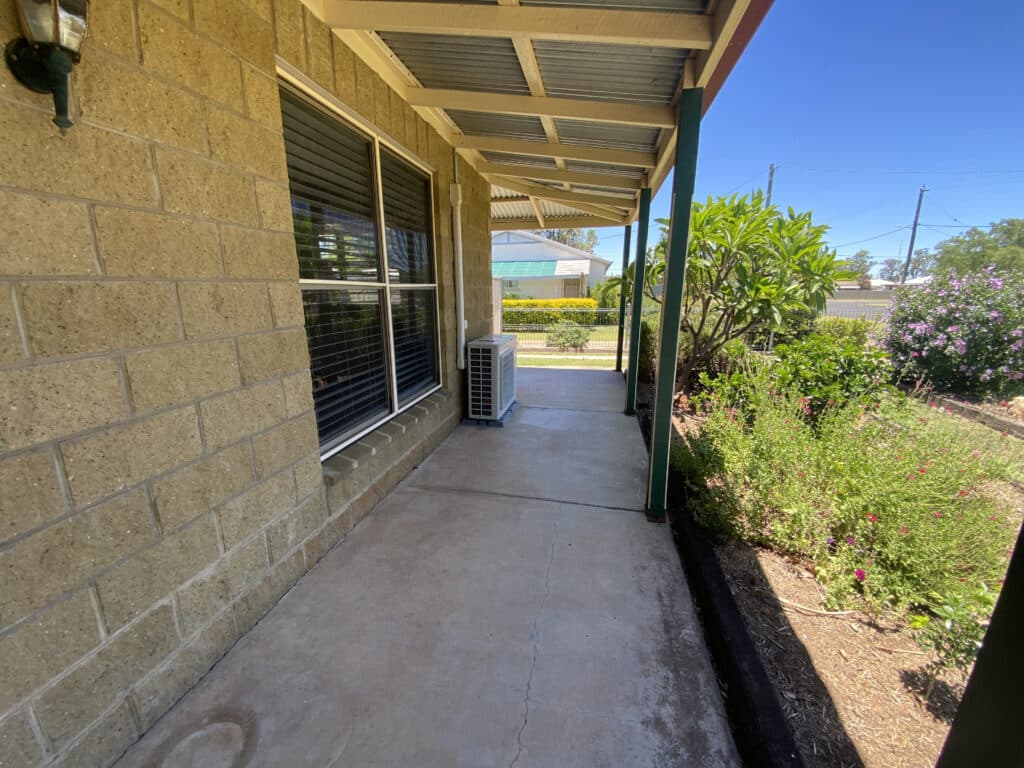 75 Constance Street, MILES QLD 4415, Miles - Thumbnail 3