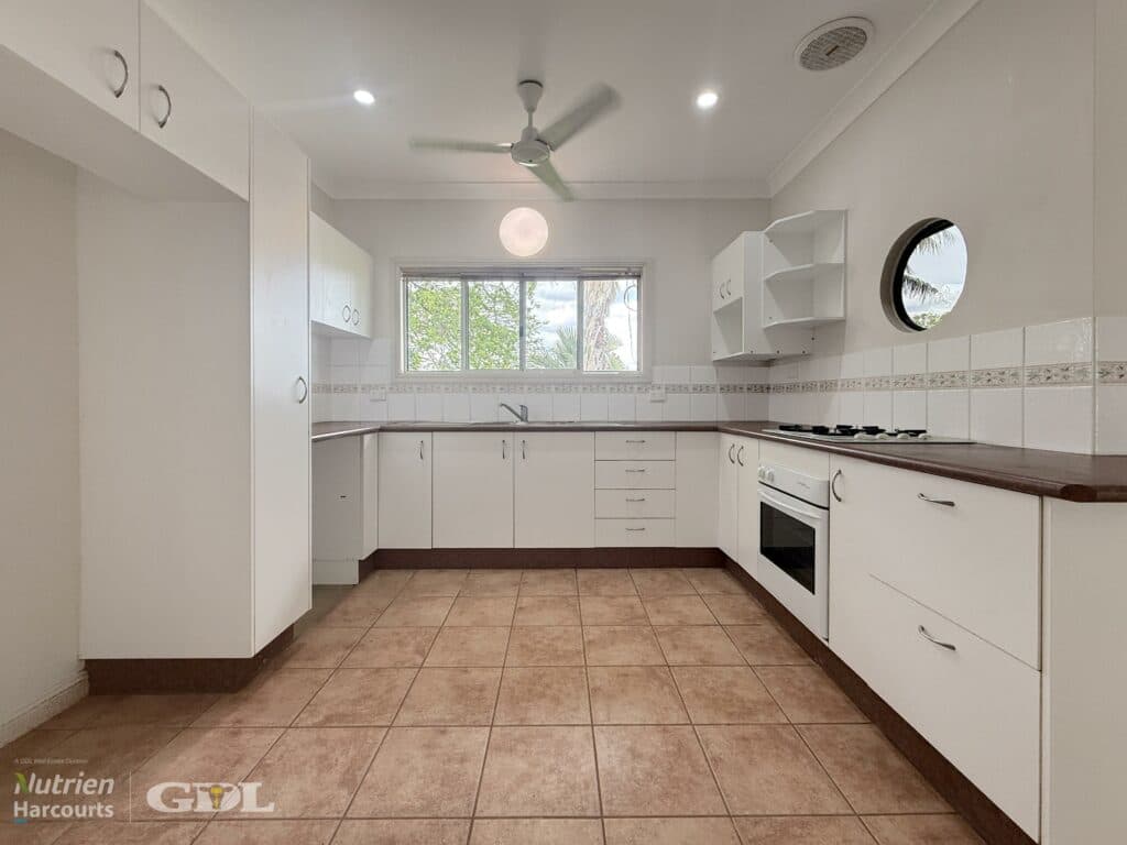 16 Fourth Street, Katherine NT 0850, Katherine - Thumbnail 4