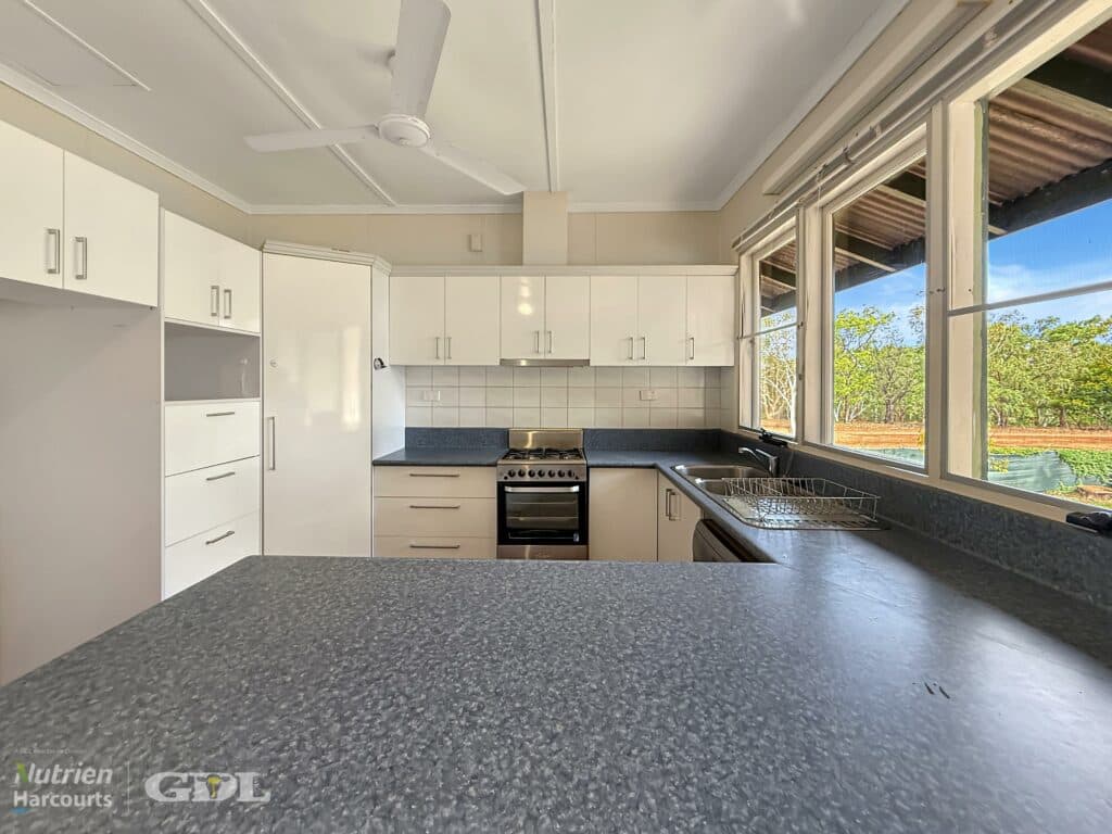 25 Walter Young Street, Katherine NT 0850, Katherine - Thumbnail 8