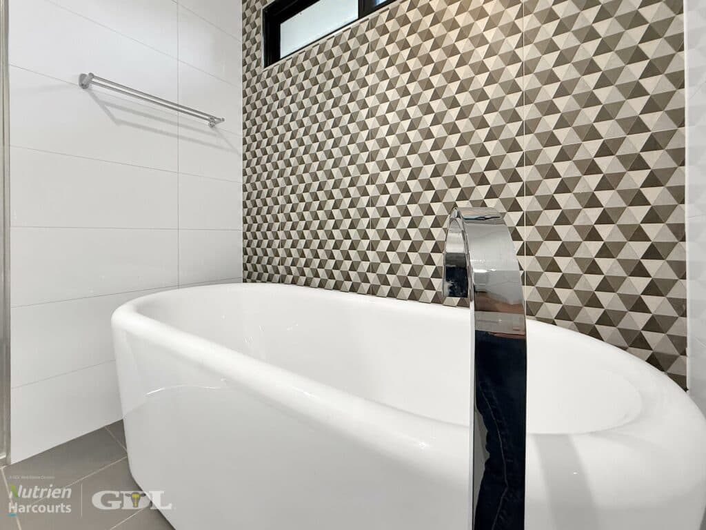 13 Dove Street, KATHERINE NT 0850, Katherine - Thumbnail 8