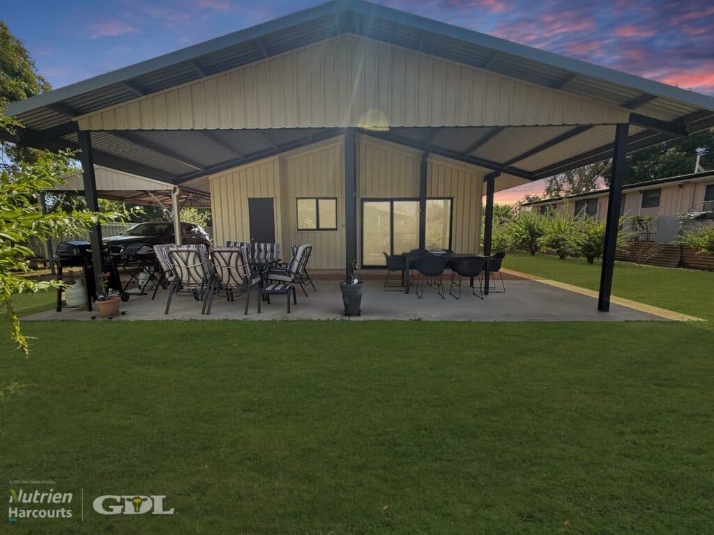 18 Cox Crescent, KATHERINE NT 0850, Katherine - Thumbnail 2