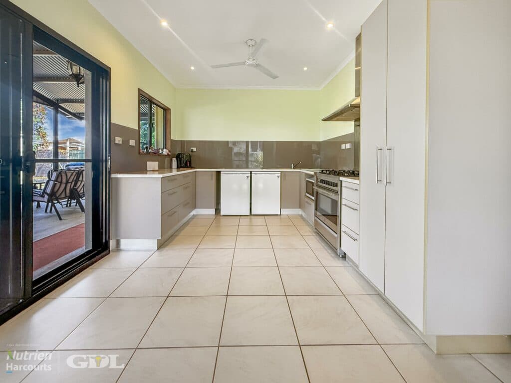 18 Cox Crescent, KATHERINE NT 0850, Katherine - Thumbnail 4