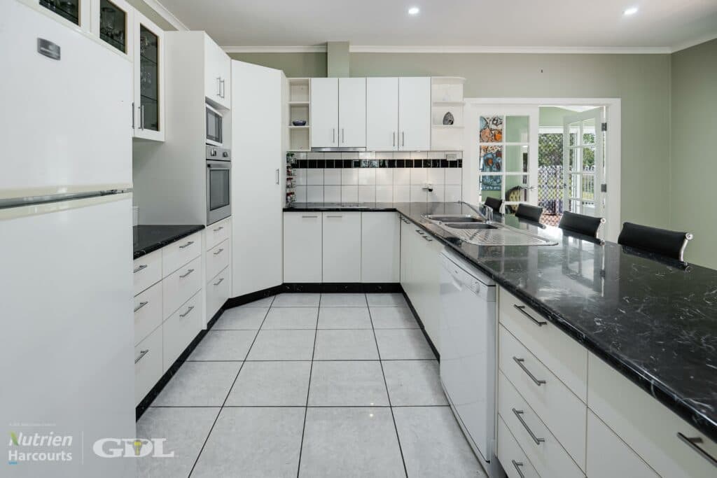 295 Zimin Drive, KATHERINE NT 0850, Katherine - Thumbnail 4