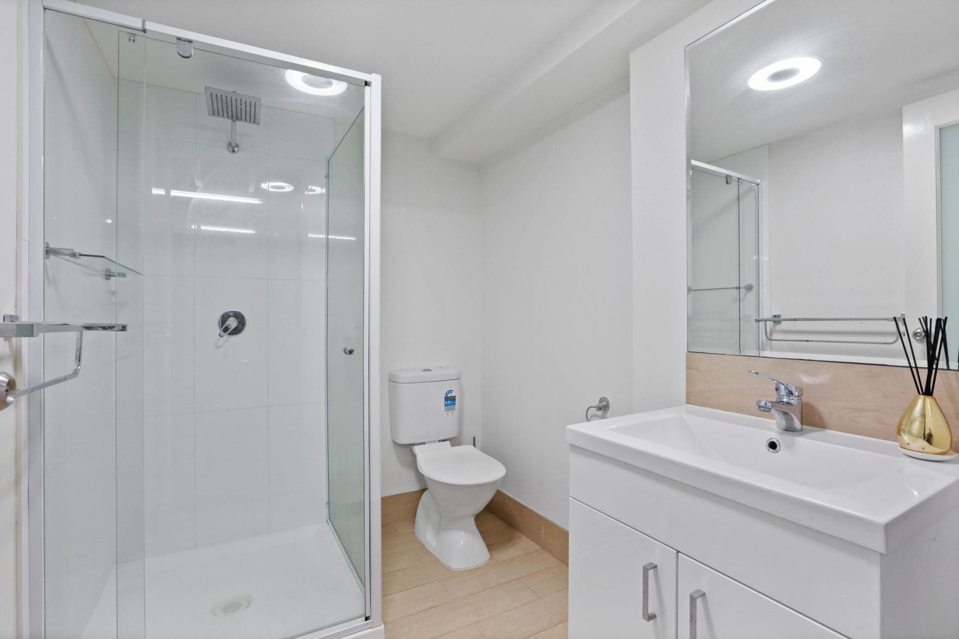 276 Lakedge Avenue, Berkeley Vale, Berkeley Vale - Thumbnail 8
