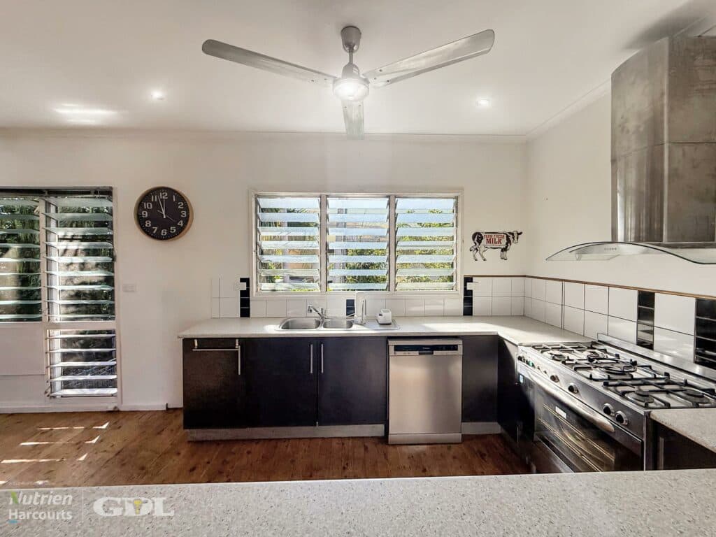 96 Riverbank Drive, KATHERINE NT 0850, Katherine - Thumbnail 2