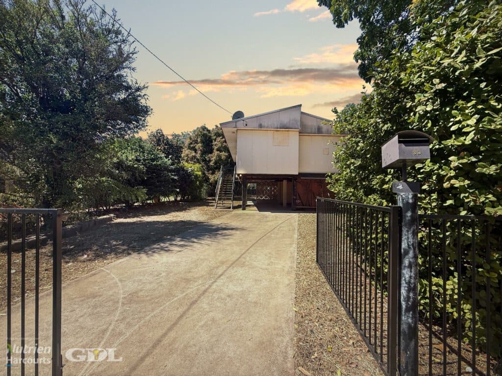 30 Cox Crescent, KATHERINE NT 0850, Katherine - Image 1