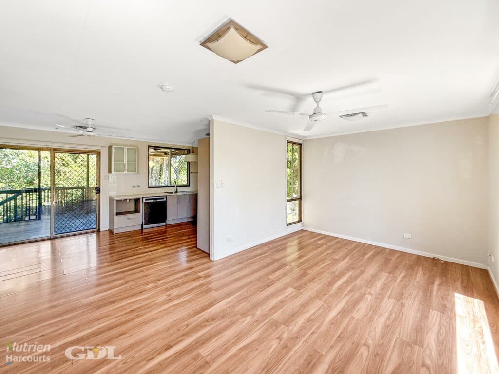 30 Cox Crescent, KATHERINE NT 0850, Katherine - Thumbnail 2