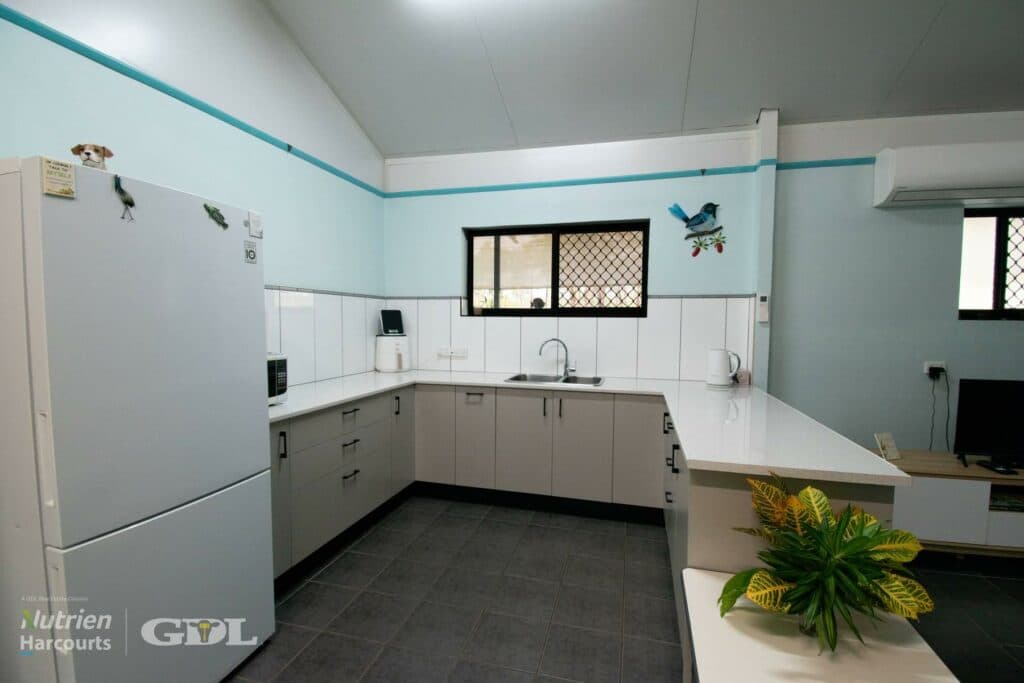 249 Crater Lake Road, Batchelor NT 0845, Batchelor - Thumbnail 8
