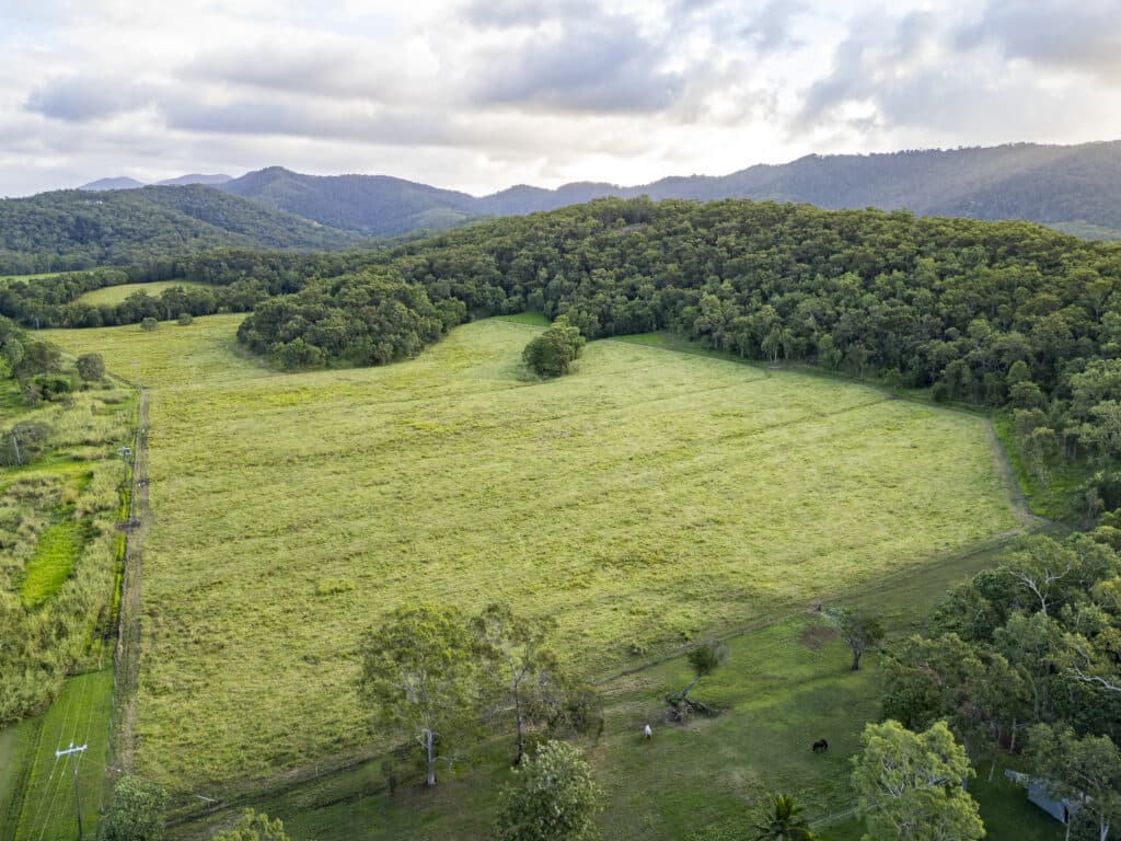 "Hidden Valley" 24 Peterson Road, Koumala QLD 4738, Koumala - Thumbnail 4