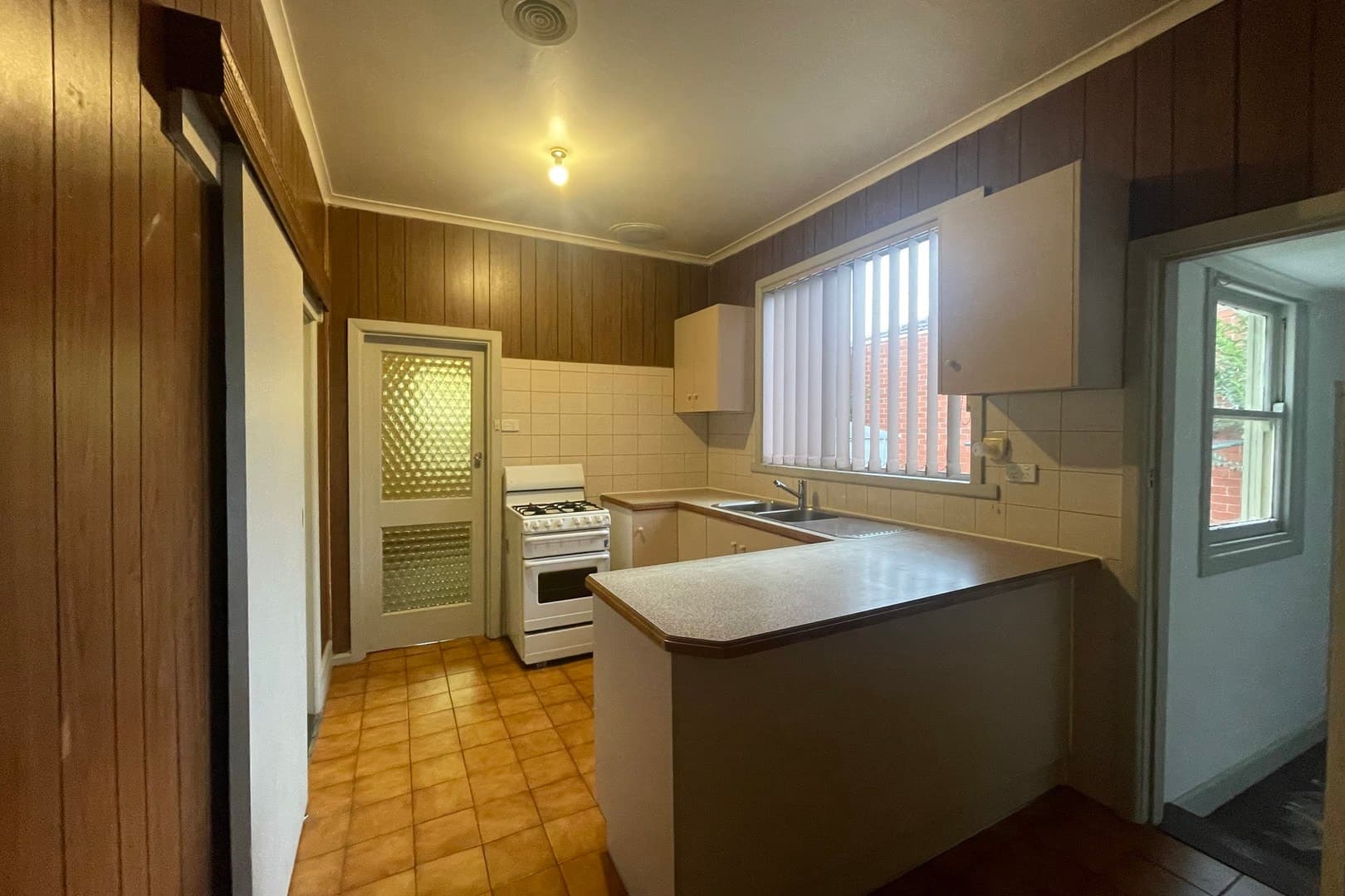 31 Harbury Street, Reservoir, VIC 3073, Reservoir - Thumbnail 7